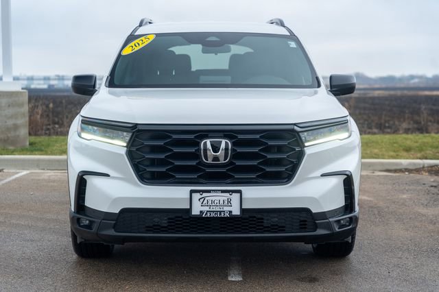 Used 2025 Honda Pilot Sport video 2