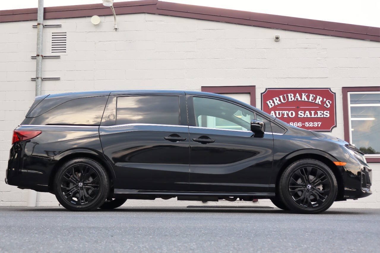 Used 2025 Honda Odyssey Sport-L image 12