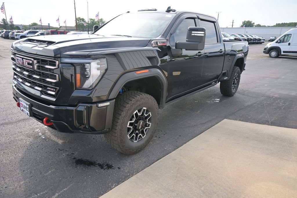 Used 2025 GMC Sierra 2500 AT4X AWD/4WD image 14