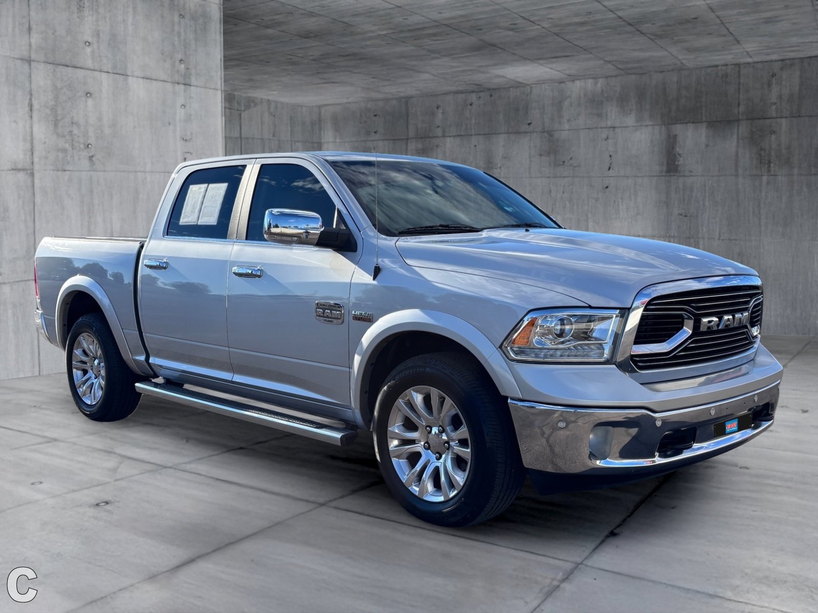 Used 2018 RAM 1500 Laramie Longhorn w/ Longhorn Southfork Package AWD/4WD image 9