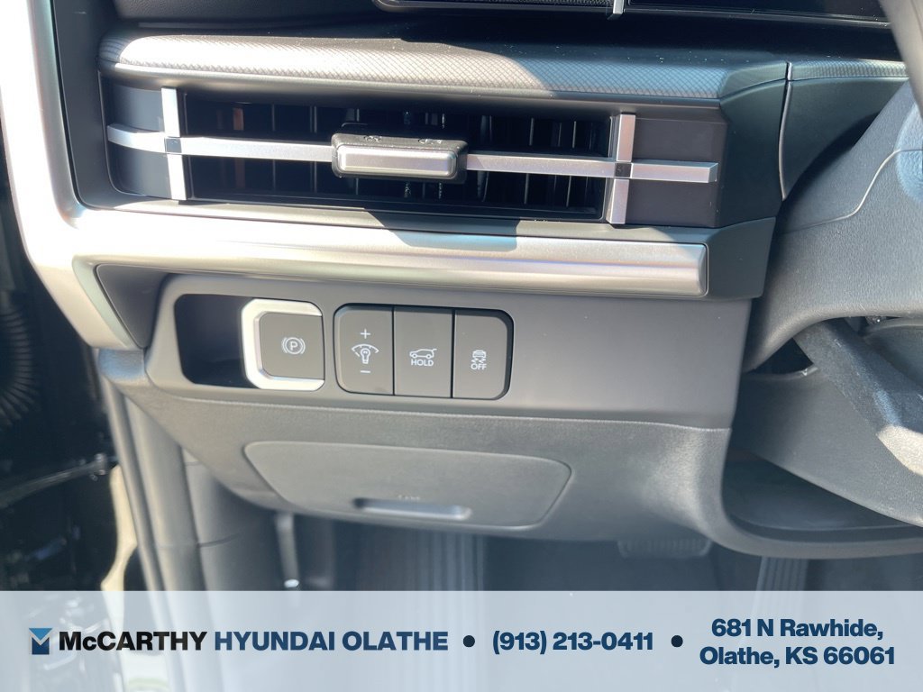 Used 2026 Hyundai Santa Fe SEL FWD image 22