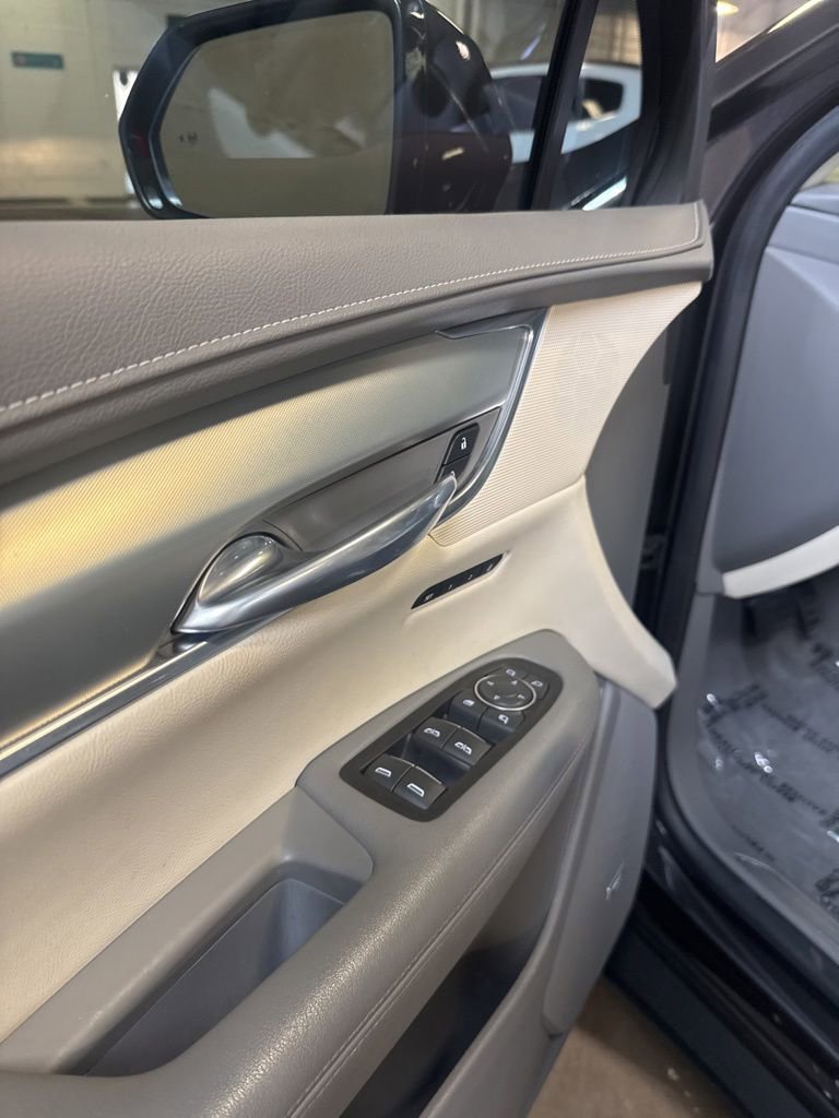 Used 2019 Cadillac XT5 Luxury FWD image 11