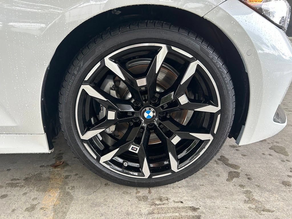 Used 2026 BMW 330i xDrive Sedan AWD/4WD image 22