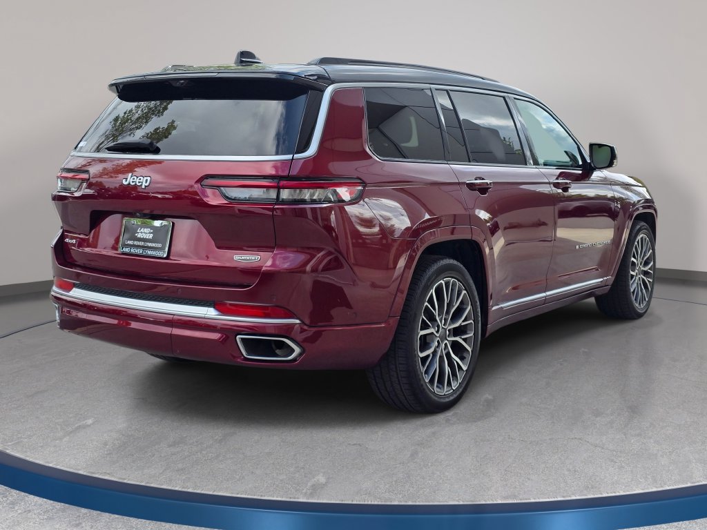 Used 2025 Jeep Grand Cherokee L Summit AWD/4WD image 6
