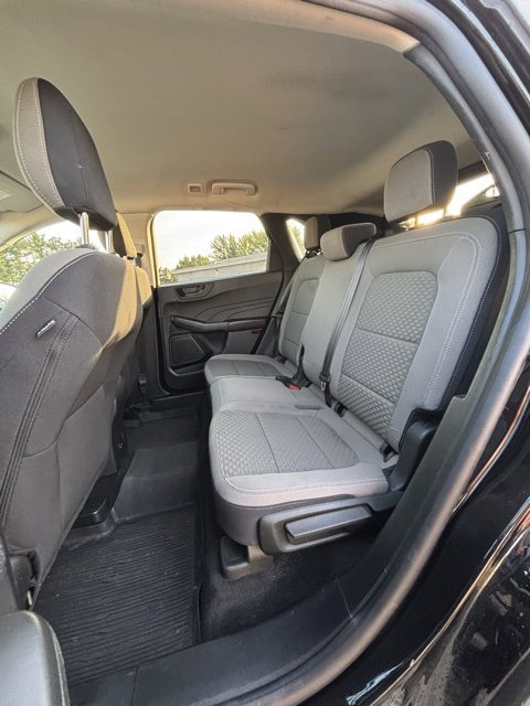 Used 2022 Ford Escape SE image 12