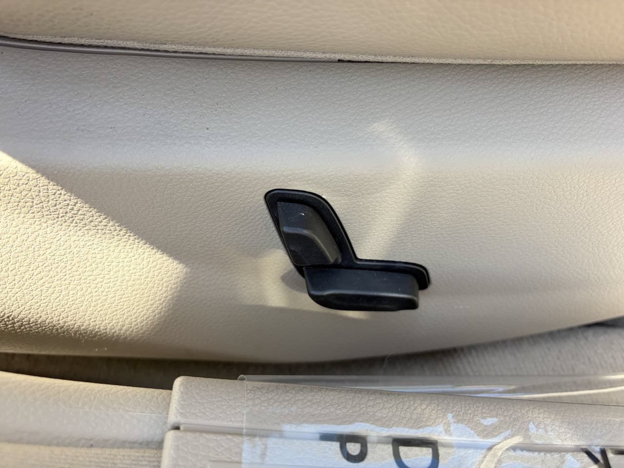 Used 2012 Mercedes-Benz C 250 Sedan image 11