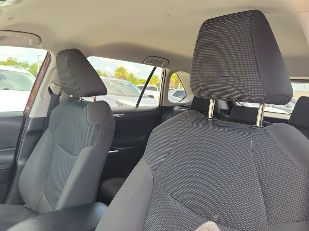 Used 2024 Toyota RAV4 LE FWD image 21