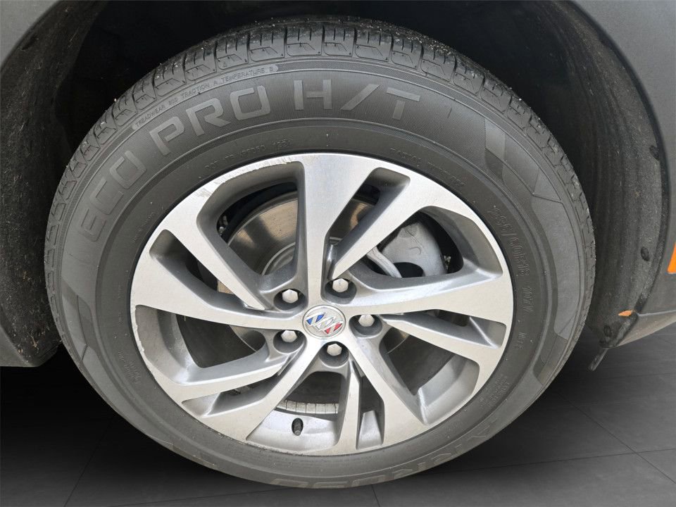 Used 2023 Buick Envision Essence image 35