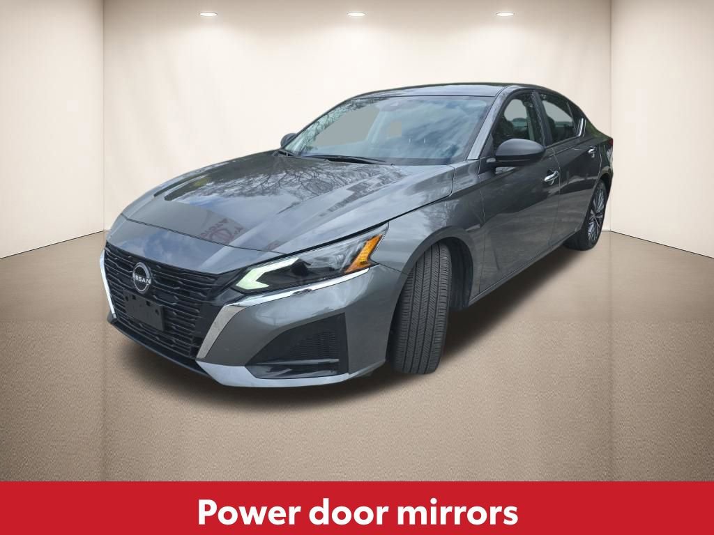 Used 2025 Nissan Altima 2.5 SV image 10