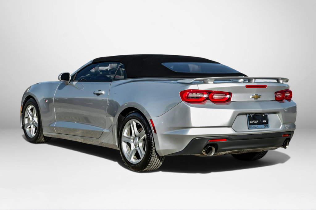 Used 2019 Chevrolet Camaro LT RWD image 8