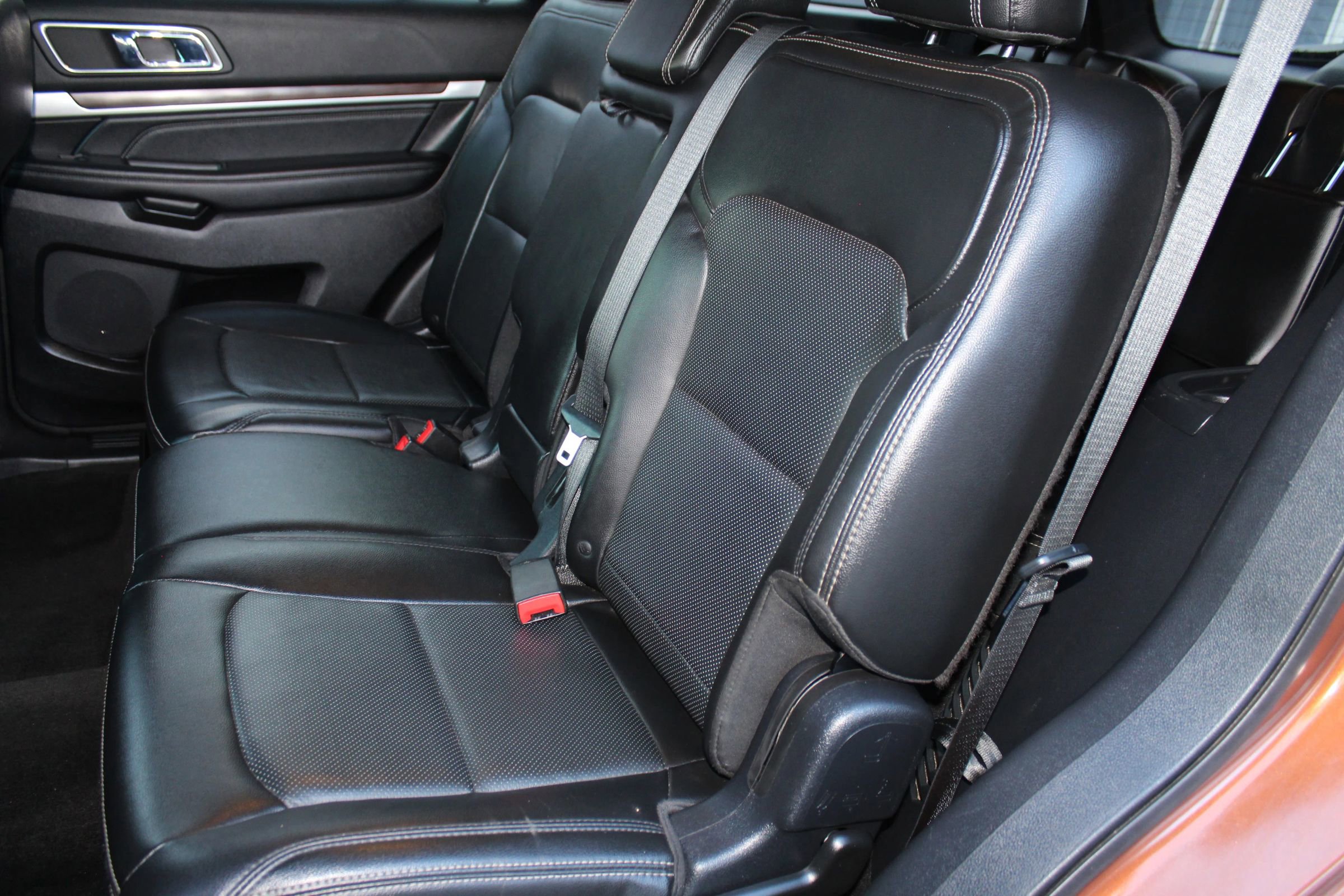 Used 2017 Ford Explorer Limited image 13