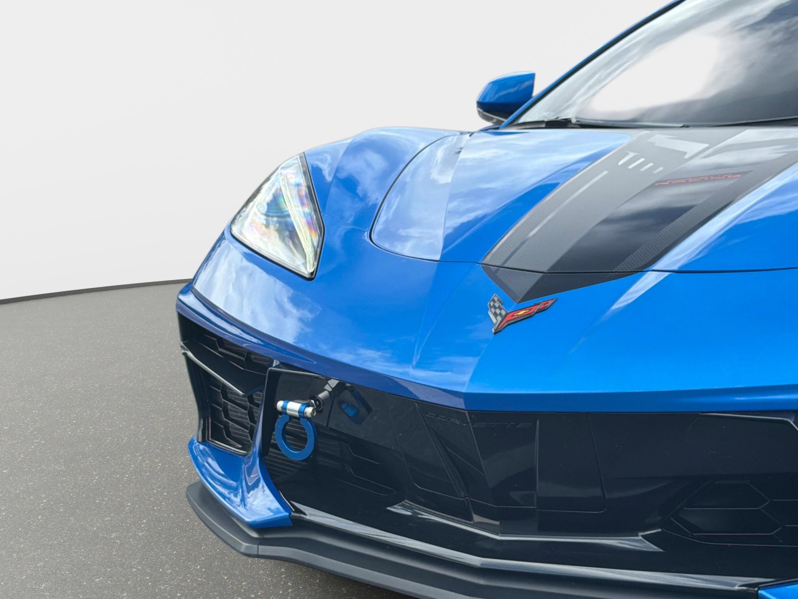 Used 2024 Chevrolet Corvette Stingray Coupe w/ Z51 Performance Package RWD image 11