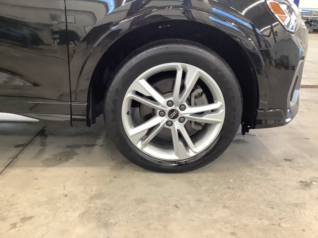 Used 2022 Audi Q3 2.0T Premium Plus AWD/4WD image 13