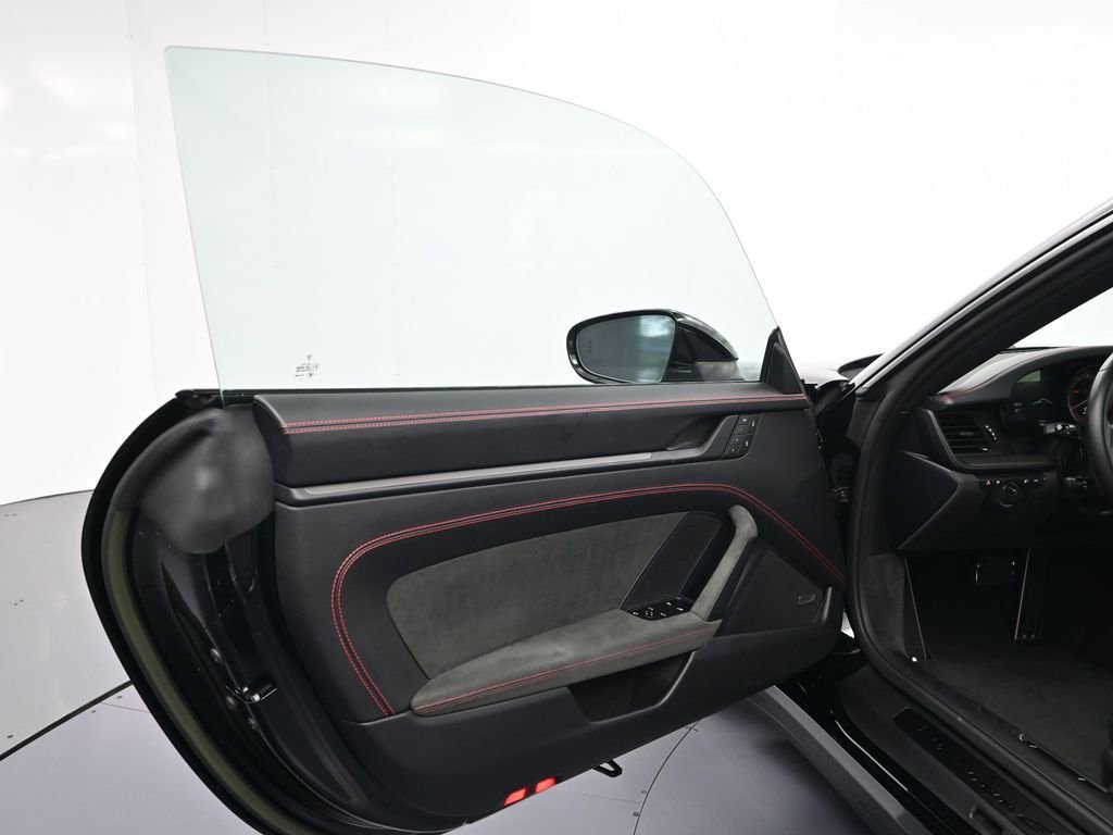 Certified 2022 Porsche 911 Carrera GTS RWD image 14