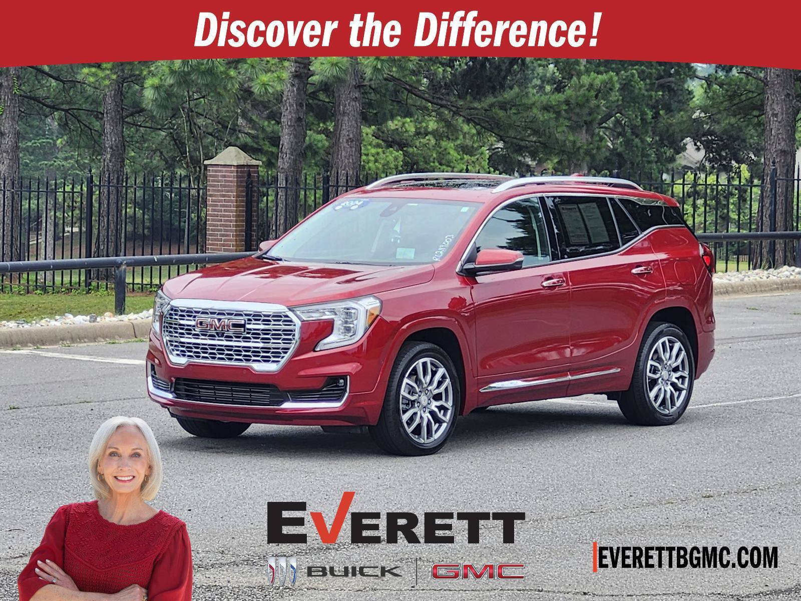 Certified 2024 GMC Terrain Denali w/ Denali Premium Package AWD/4WD image 1