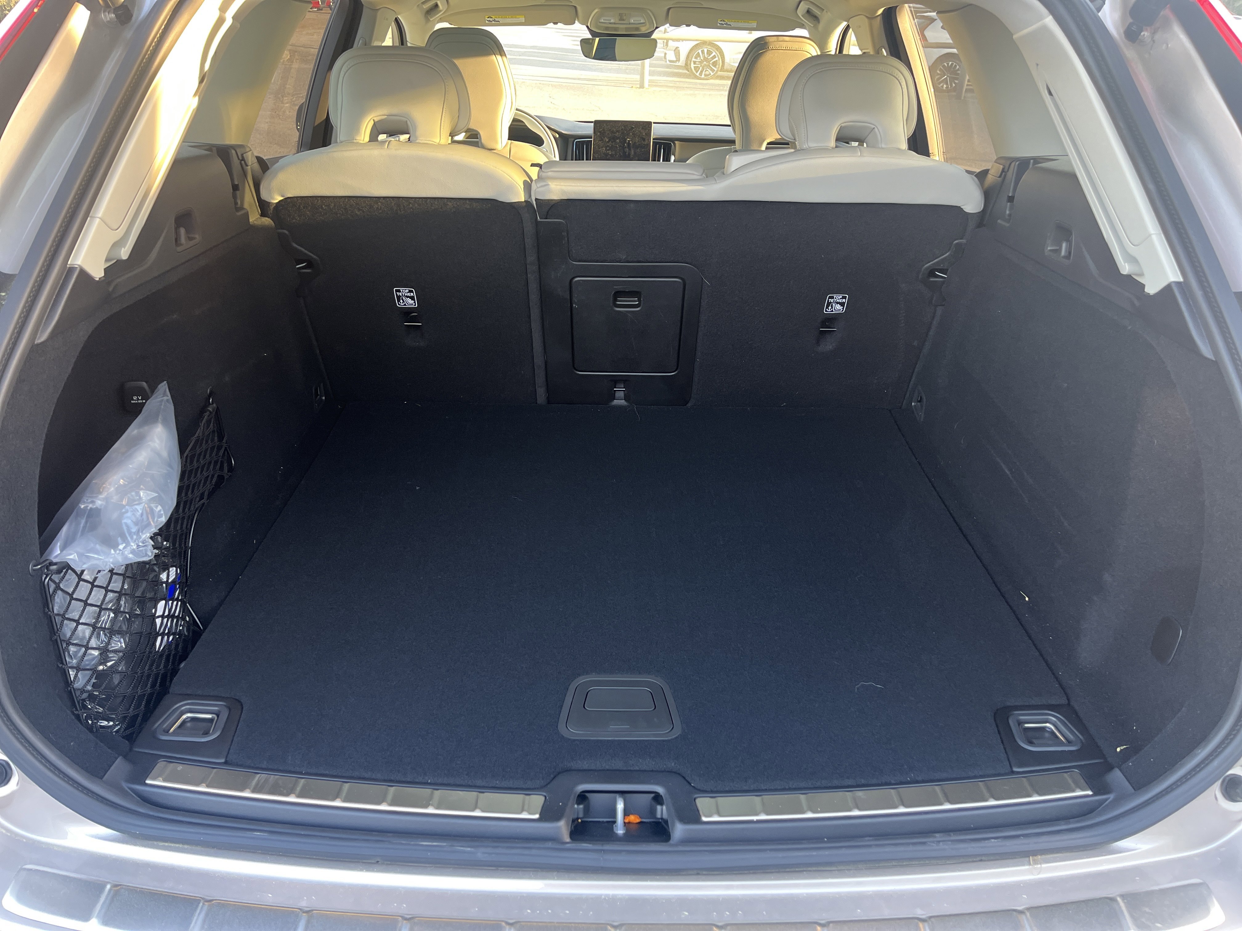 New 2026 Volvo XC60 B5 Ultra w/ Protection Package Premier image 8