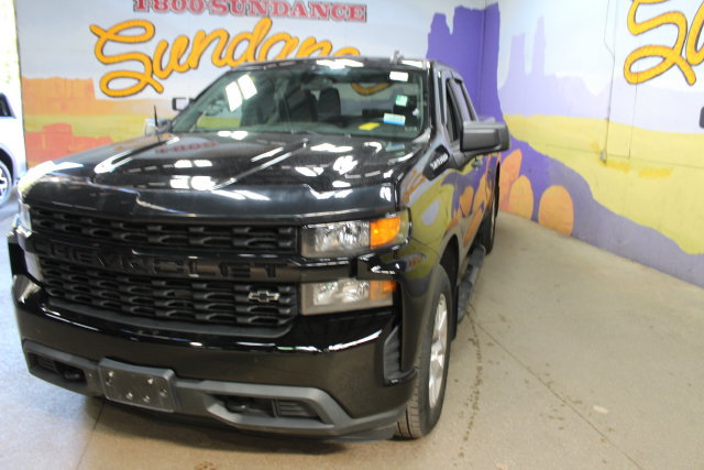 Used 2019 Chevrolet Silverado 1500 Custom w/ Custom Value Package RWD image 4