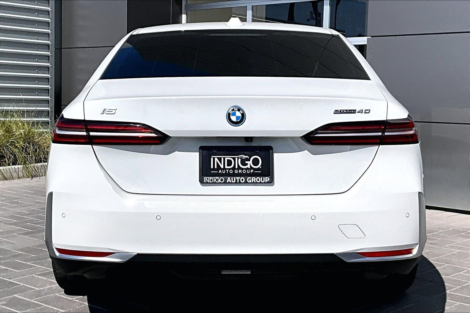 Used 2024 BMW i5 eDrive40i w/ M Sport Package image 4