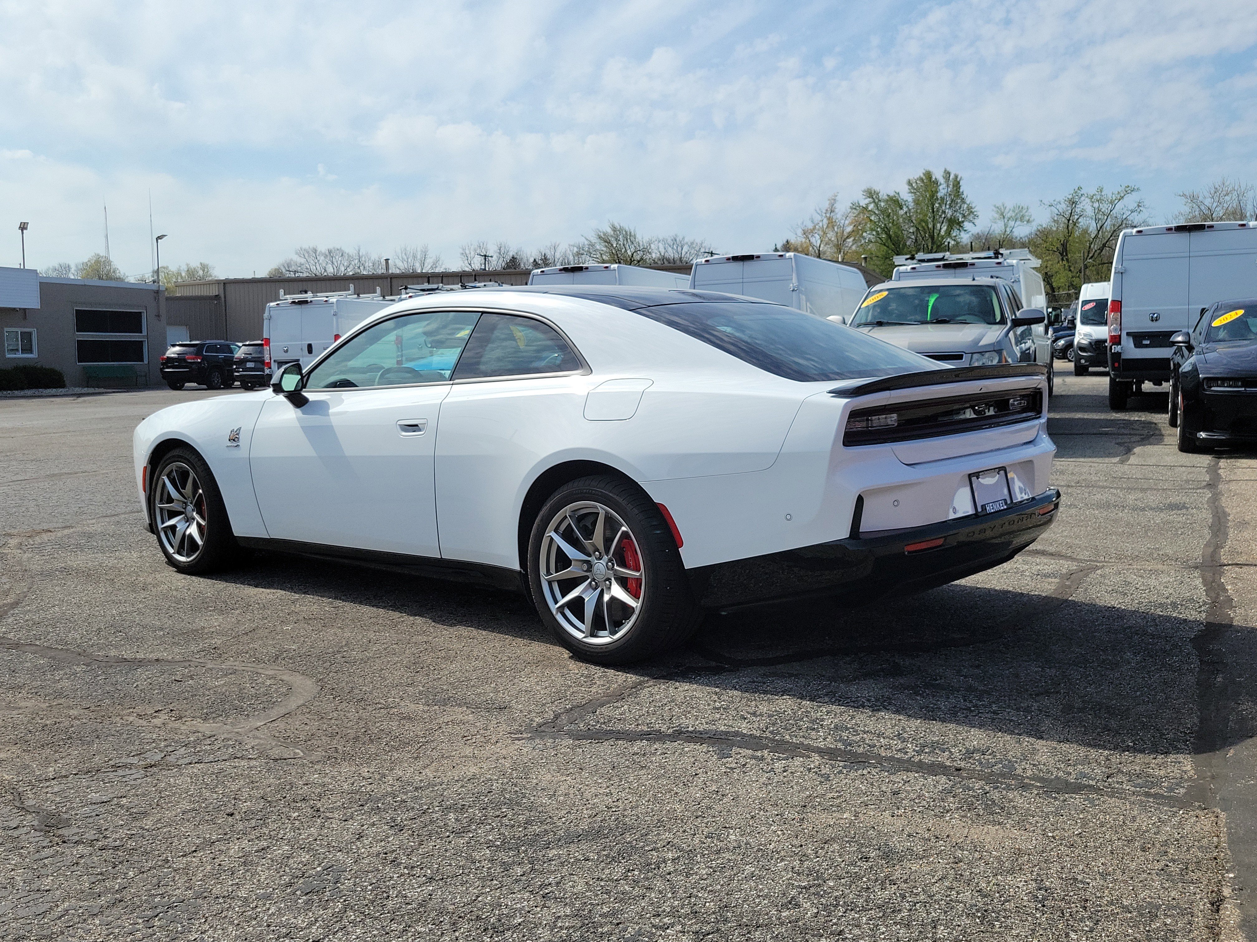 Used 2024 Dodge Charger Daytona Scat Pack w/ Plus Group AWD/4WD image 3