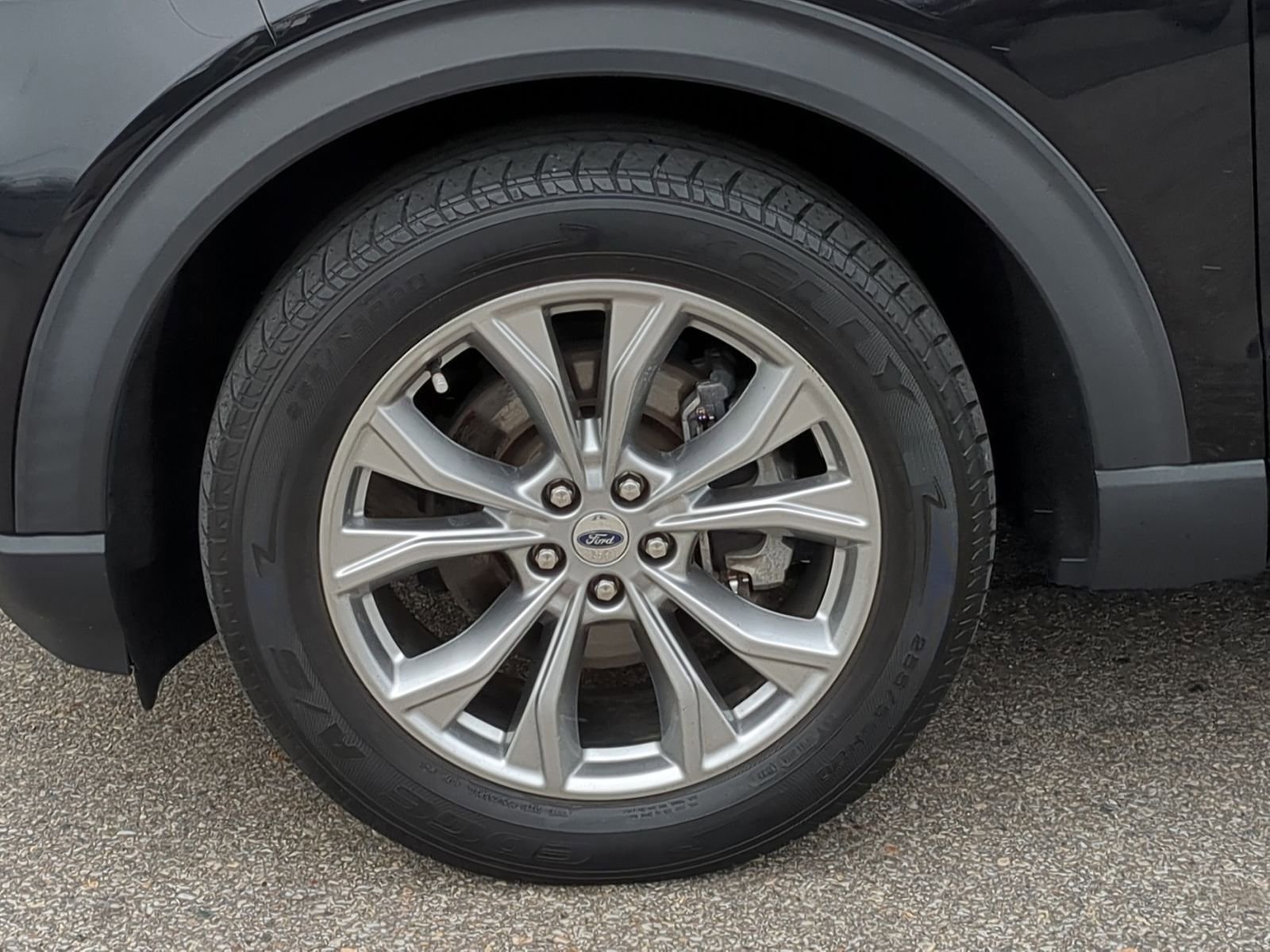 Used 2020 Ford Explorer Limited image 18