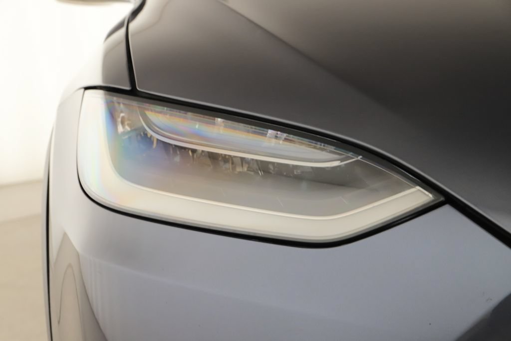 Used 2019 Tesla Model X AWD/4WD image 37
