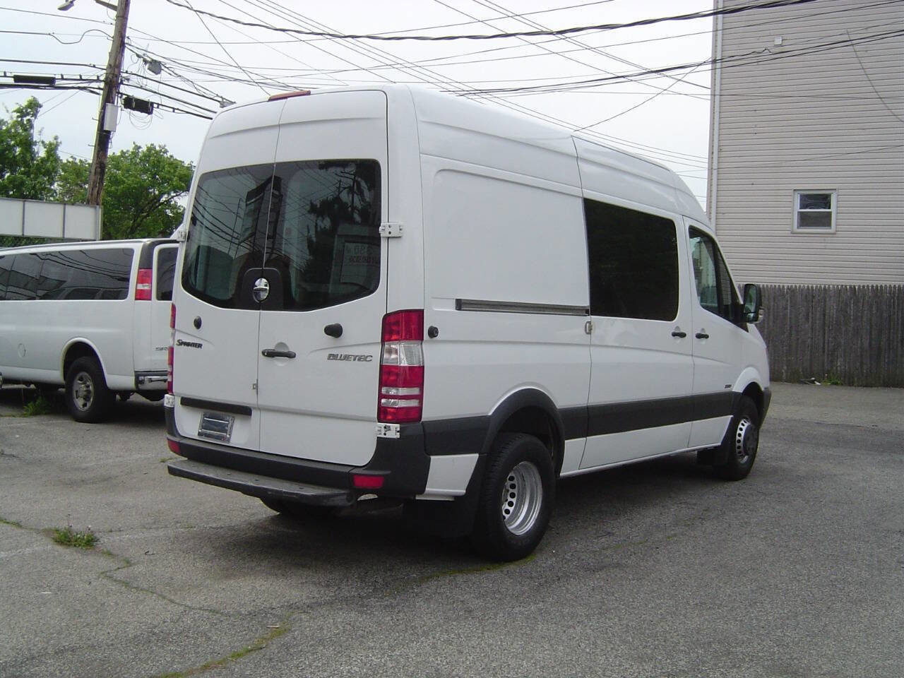 Used 2013 Freightliner Sprinter 3500 RWD image 4