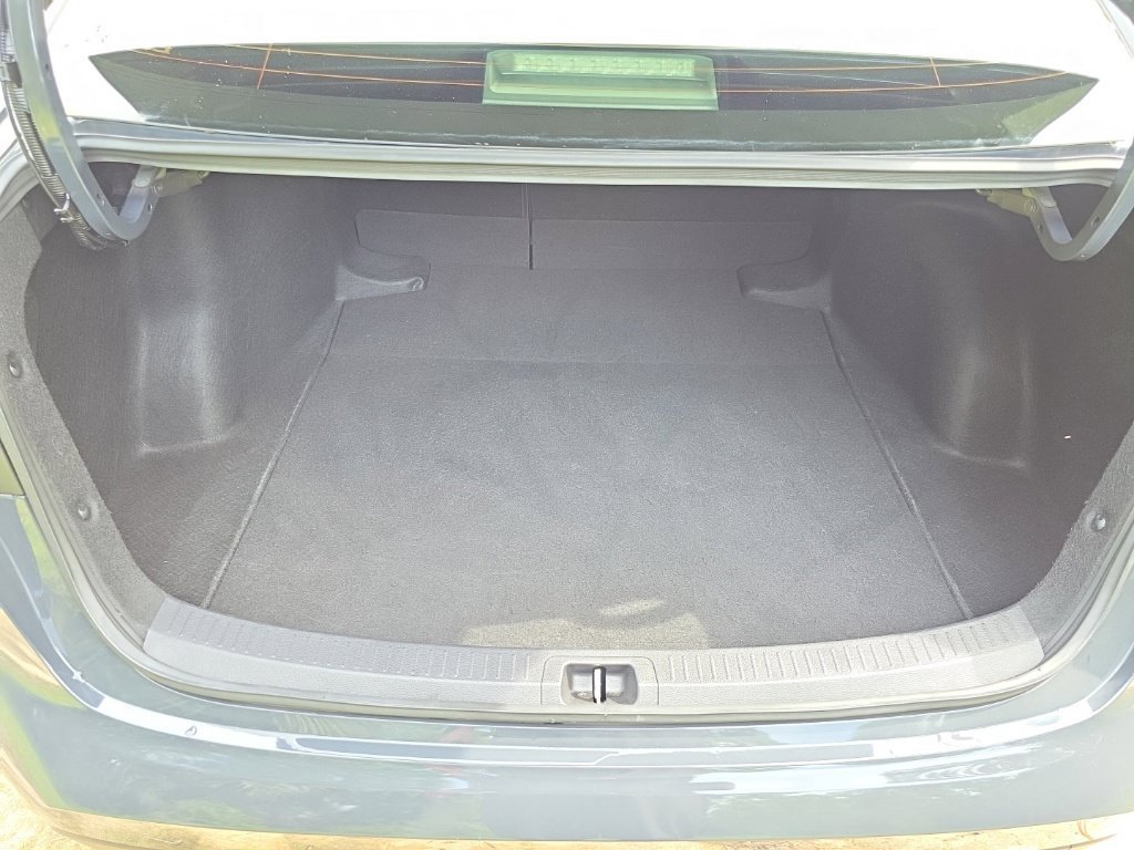 Used 2025 Toyota Corolla LE FWD image 20
