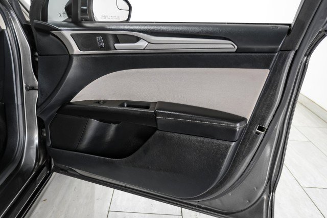 Used 2017 Ford Fusion S image 38