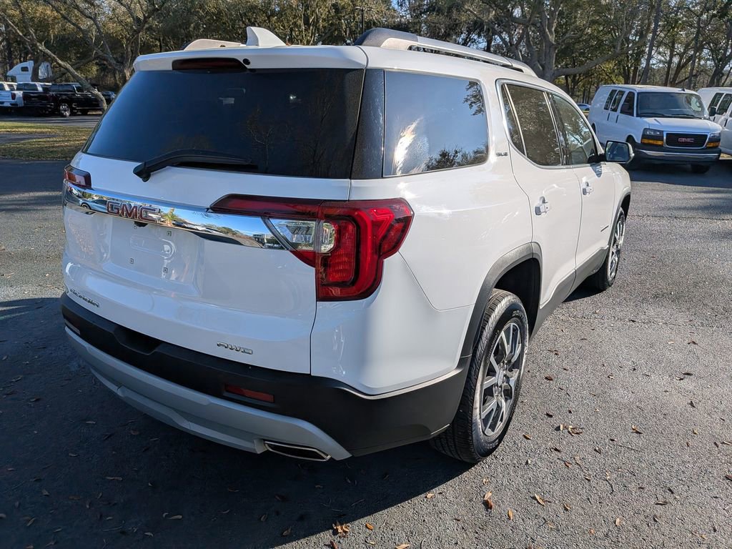 Used 2023 GMC Acadia SLE w/ Driver Convenience Package image 4