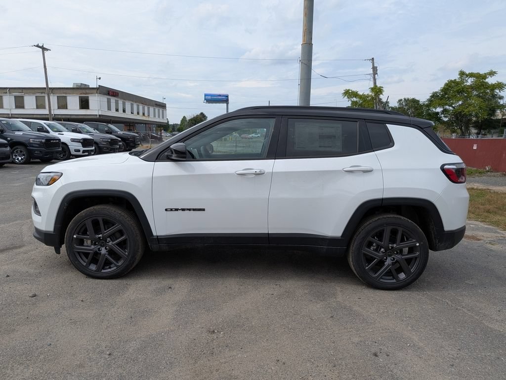 New 2026 Jeep Compass Limited w/ Sun, Sound & Navigation Group AWD/4WD image 2
