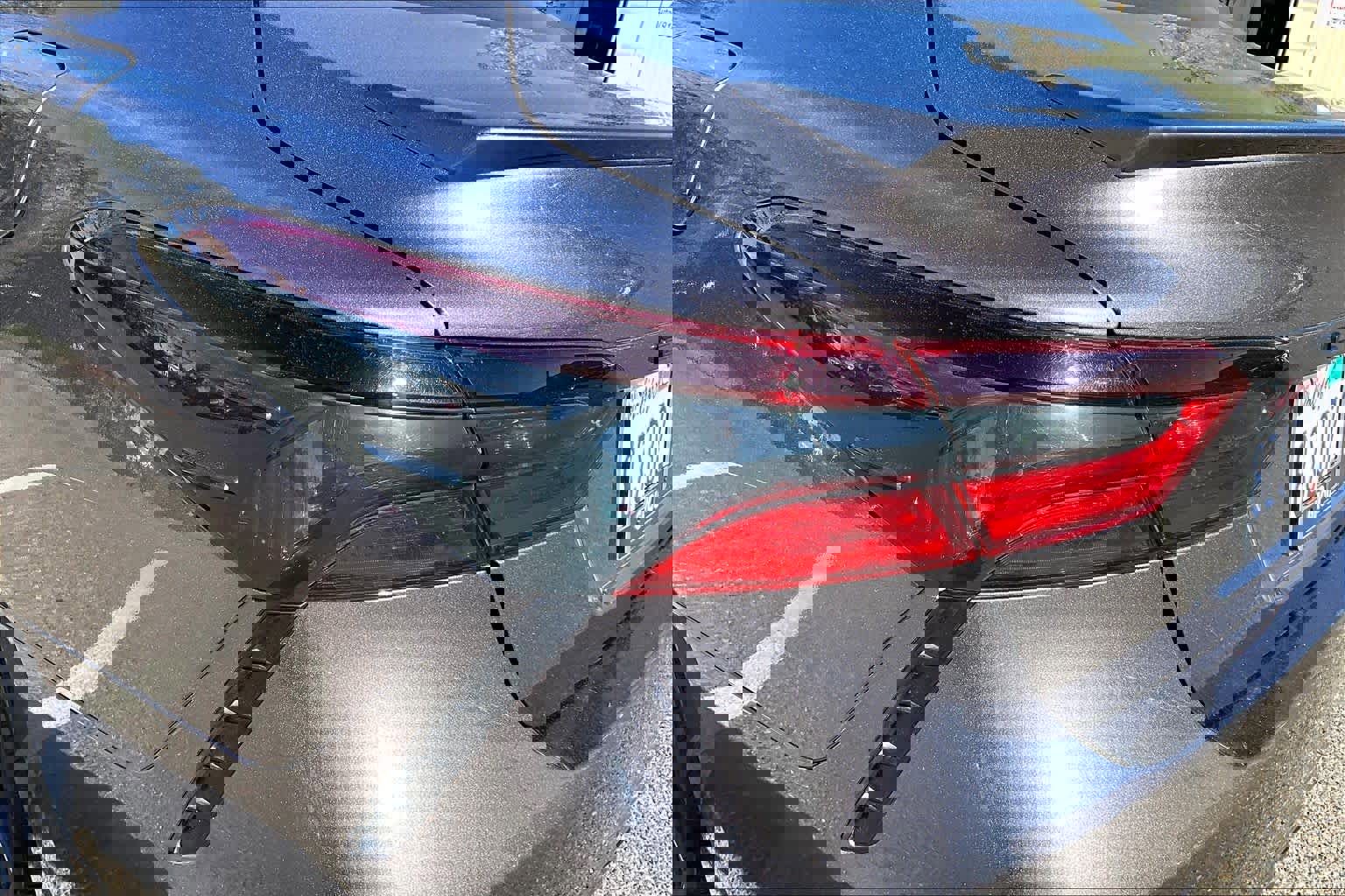 Certified 2022 Toyota Camry SE image 28