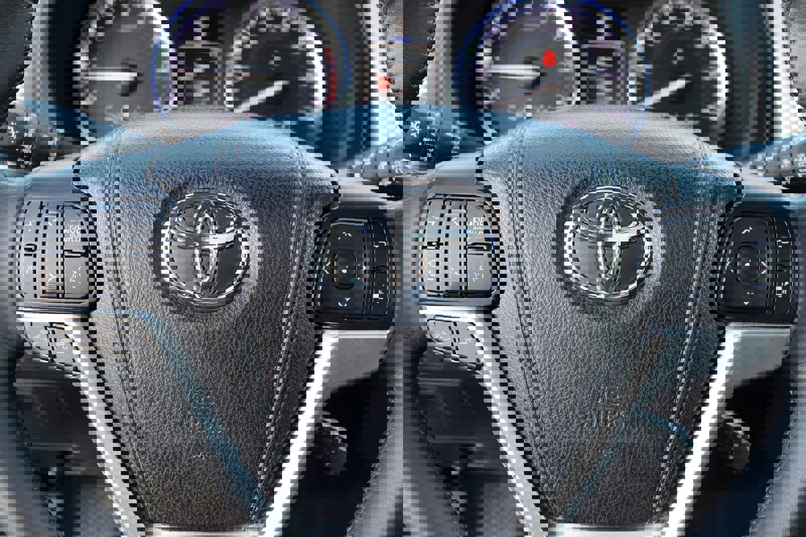 Used 2015 Toyota Highlander XLE image 29