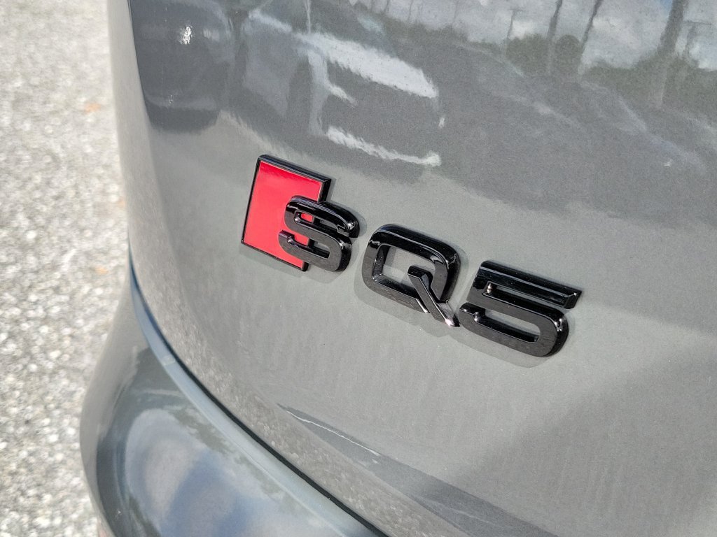Certified 2024 Audi SQ5 Prestige w/ Prestige Package AWD/4WD image 5