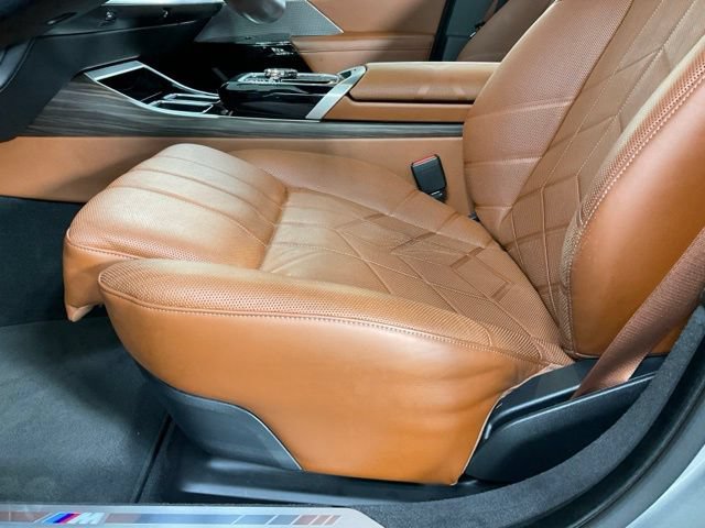 Certified 2023 BMW 760i xDrive AWD/4WD image 31