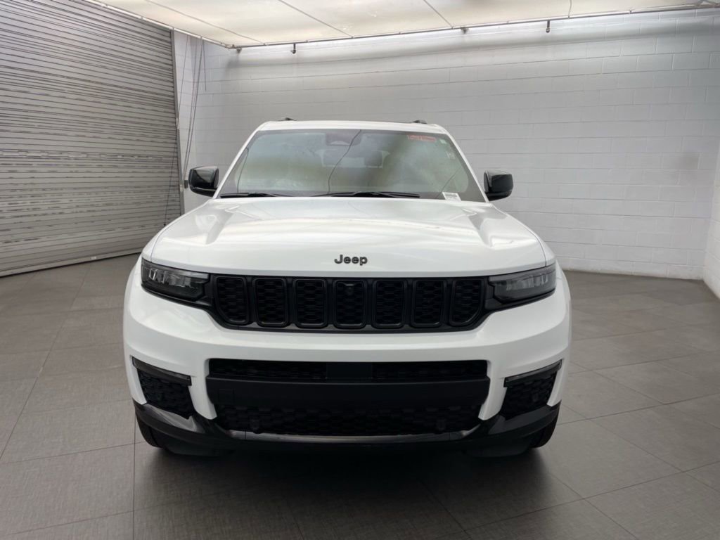 New 2025 Jeep Grand Cherokee L Limited w/ Luxury Tech Group II image 9
