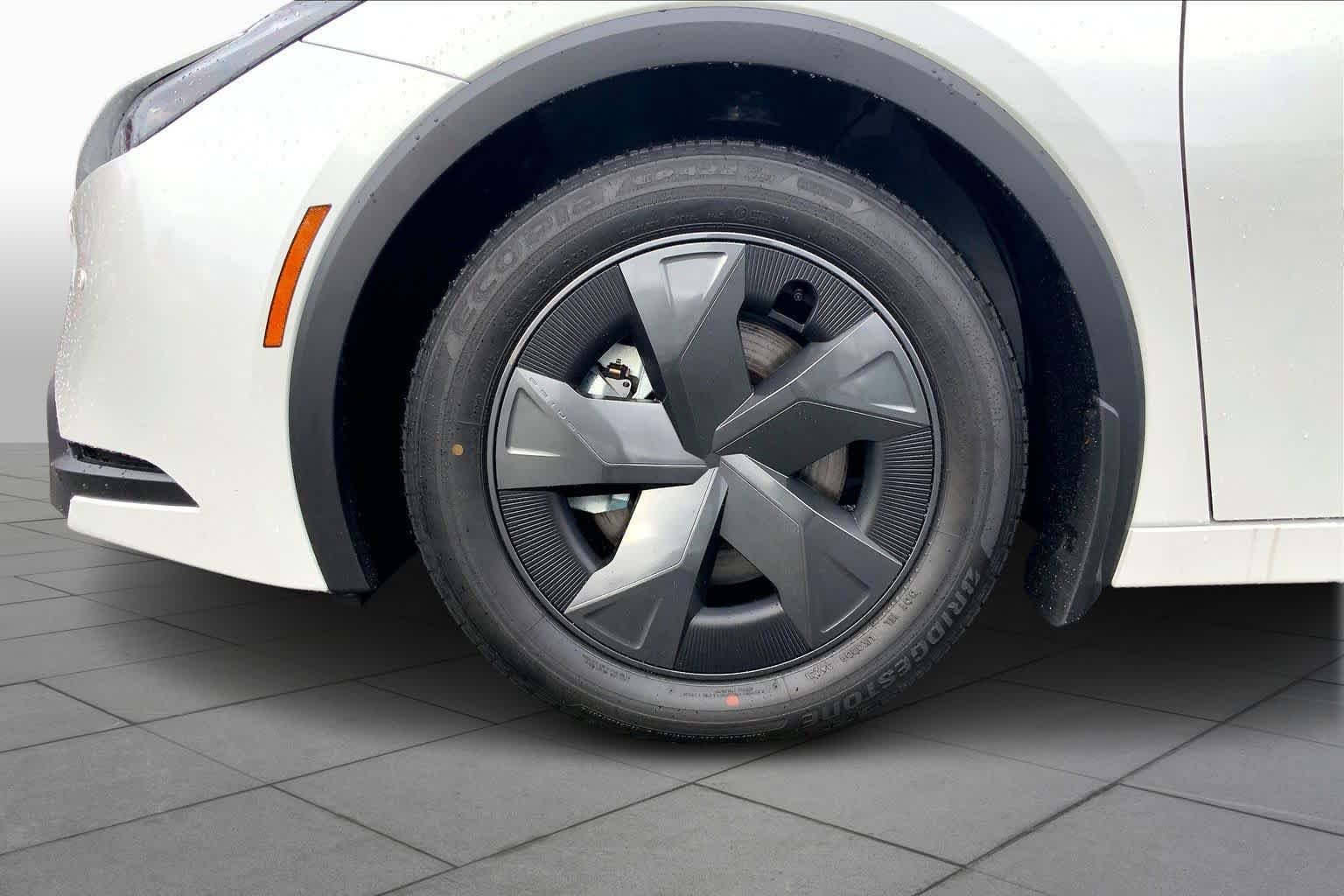 New 2026 Toyota Prius Plug-In Hybrid image 11