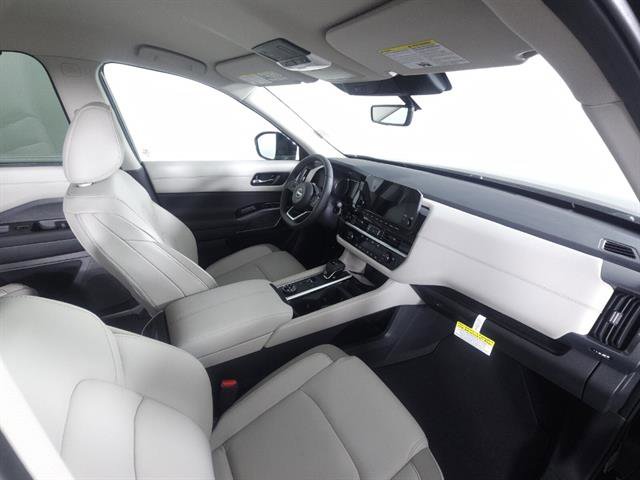New 2025 Nissan Pathfinder SL AWD/4WD image 14