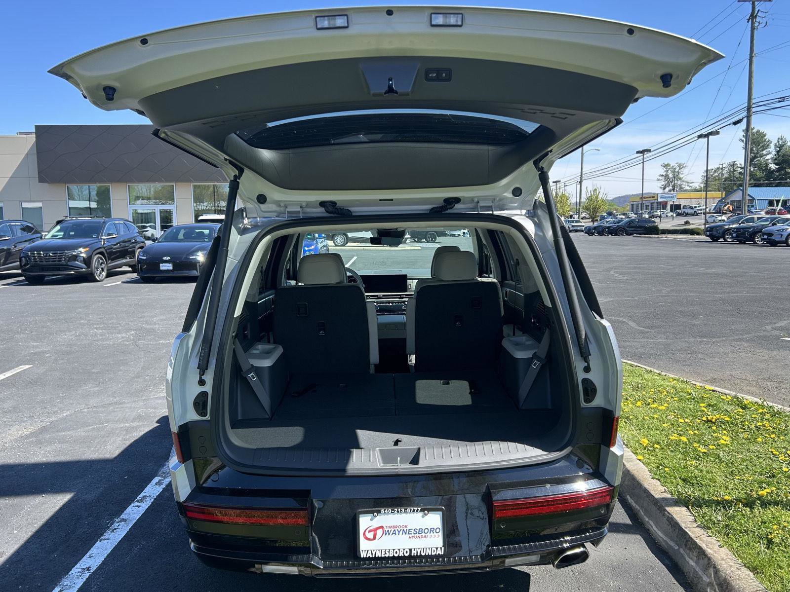 Certified 2024 Hyundai Santa Fe Calligraphy image 5