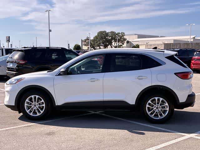Used 2022 Ford Escape SE w/ Convenience Package FWD image 3