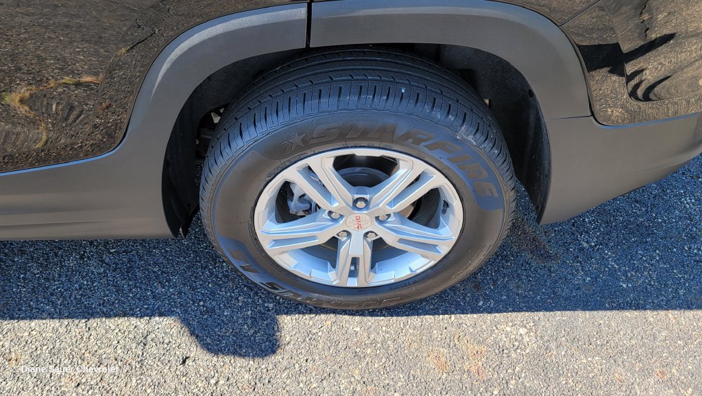 Used 2024 GMC Terrain SLE AWD/4WD image 8