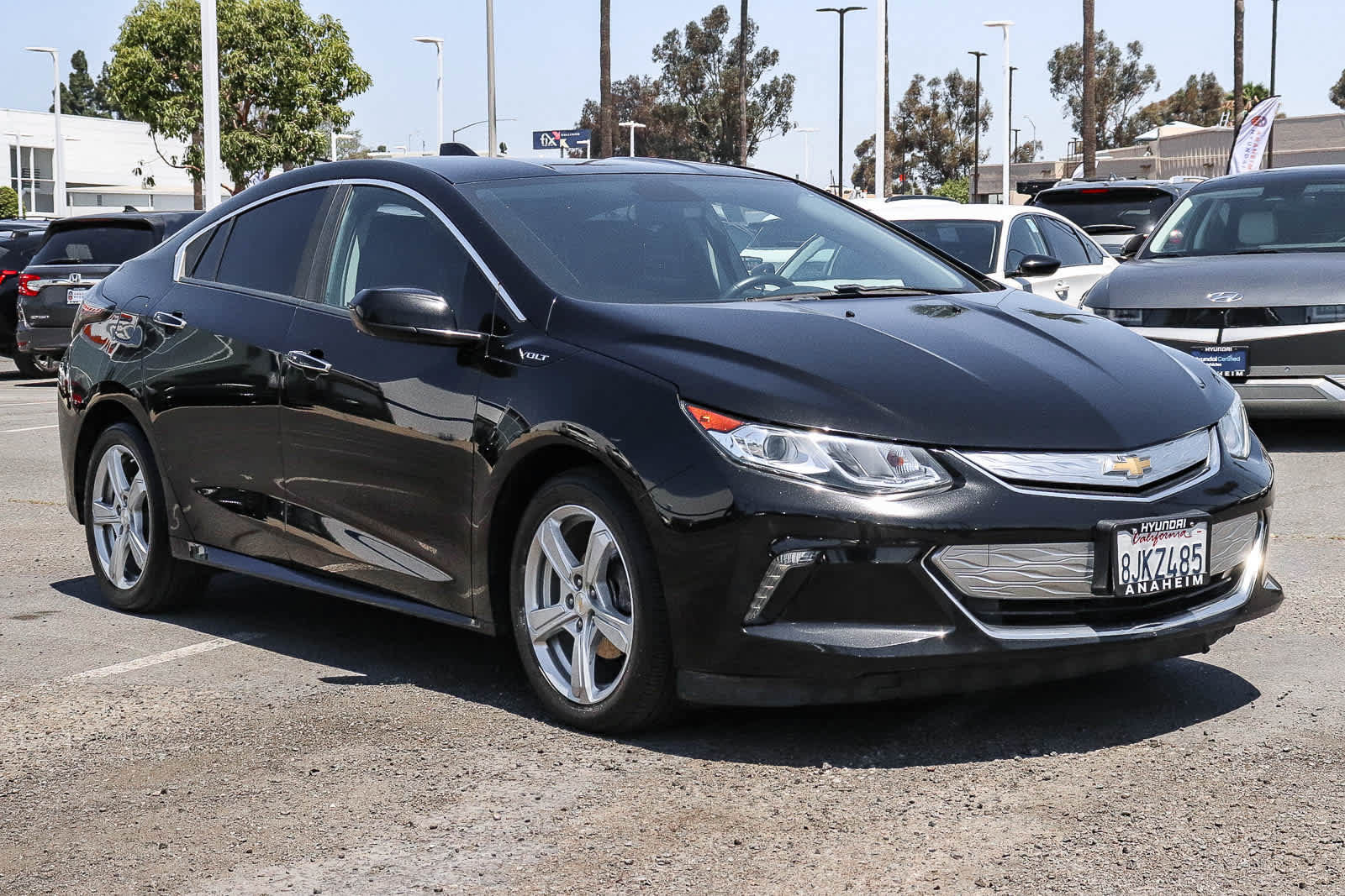 Used 2016 Chevrolet Volt LT w/ Comfort Package FWD image 3