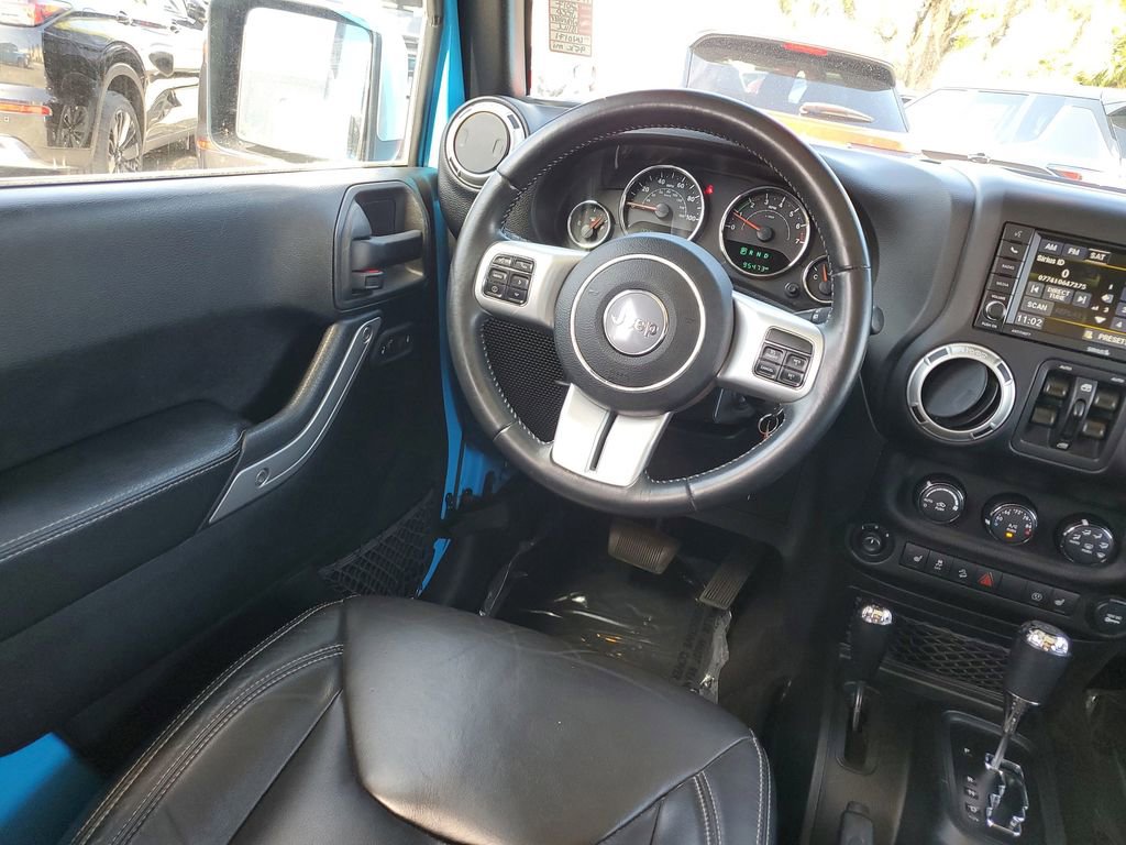 Used 2017 Jeep Wrangler Unlimited Sahara w/ Quick Order Package 24E Chief AWD/4WD image 9