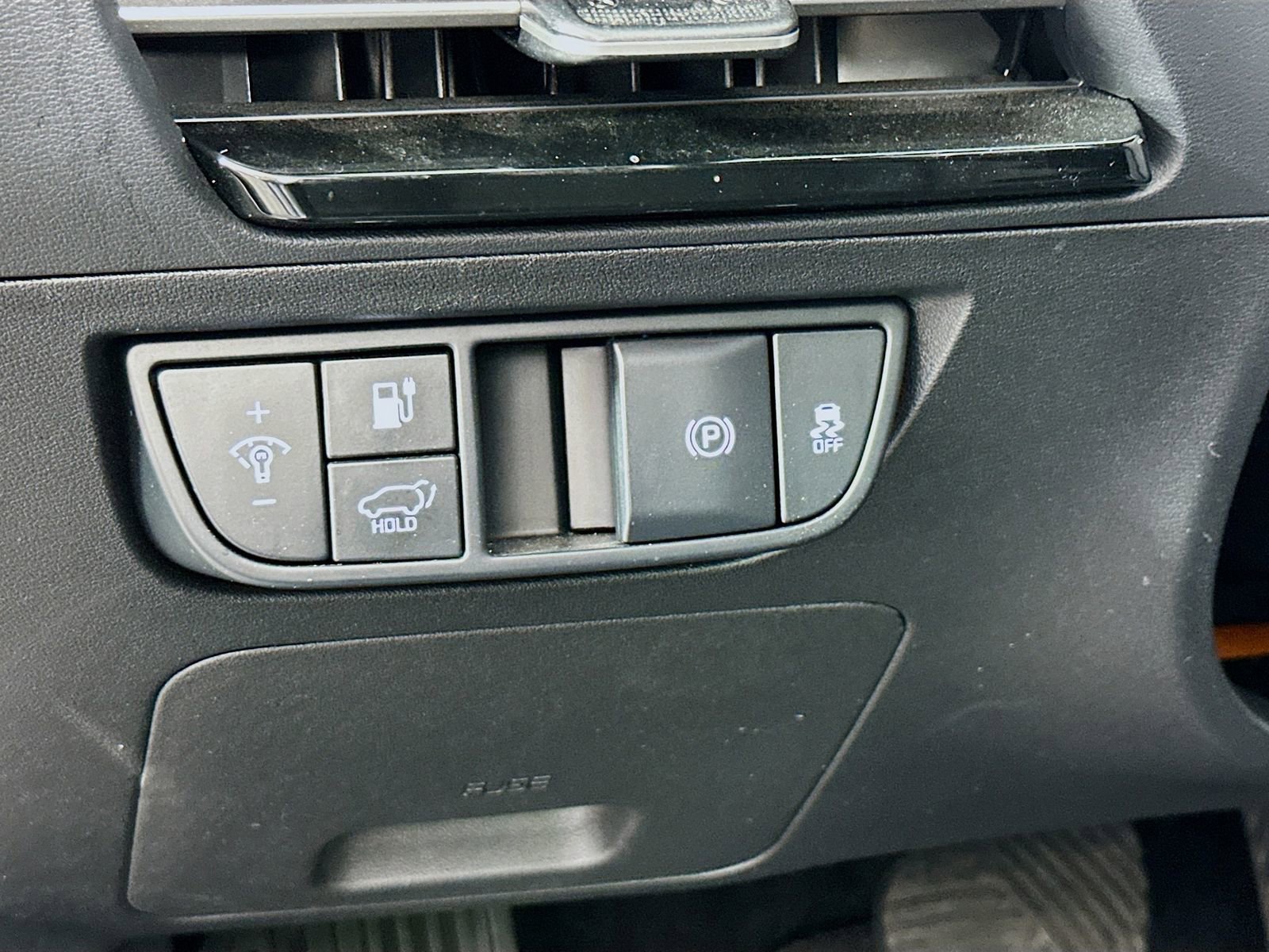 Used 2023 Kia EV6 Wind image 10