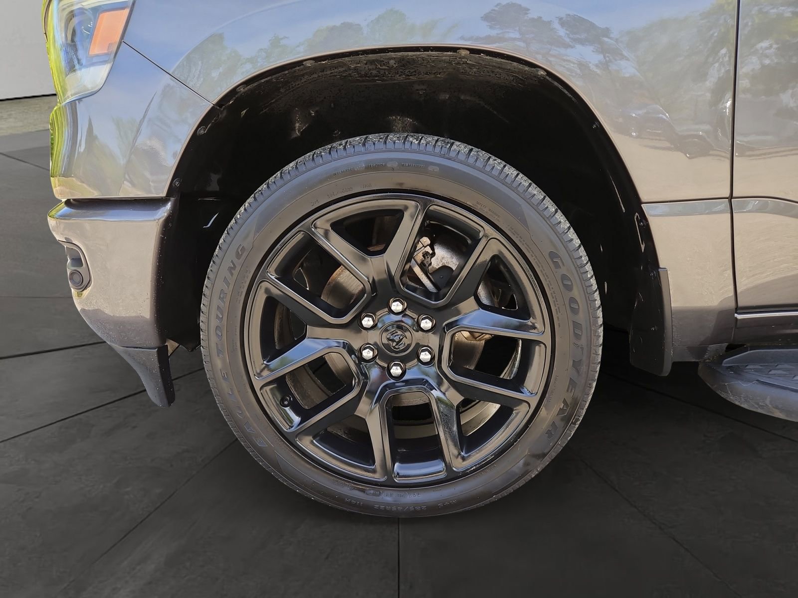 Used 2023 RAM 1500 Laramie AWD/4WD image 14