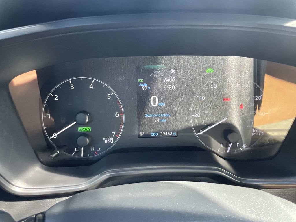 Used 2025 Toyota Corolla SE FWD image 26