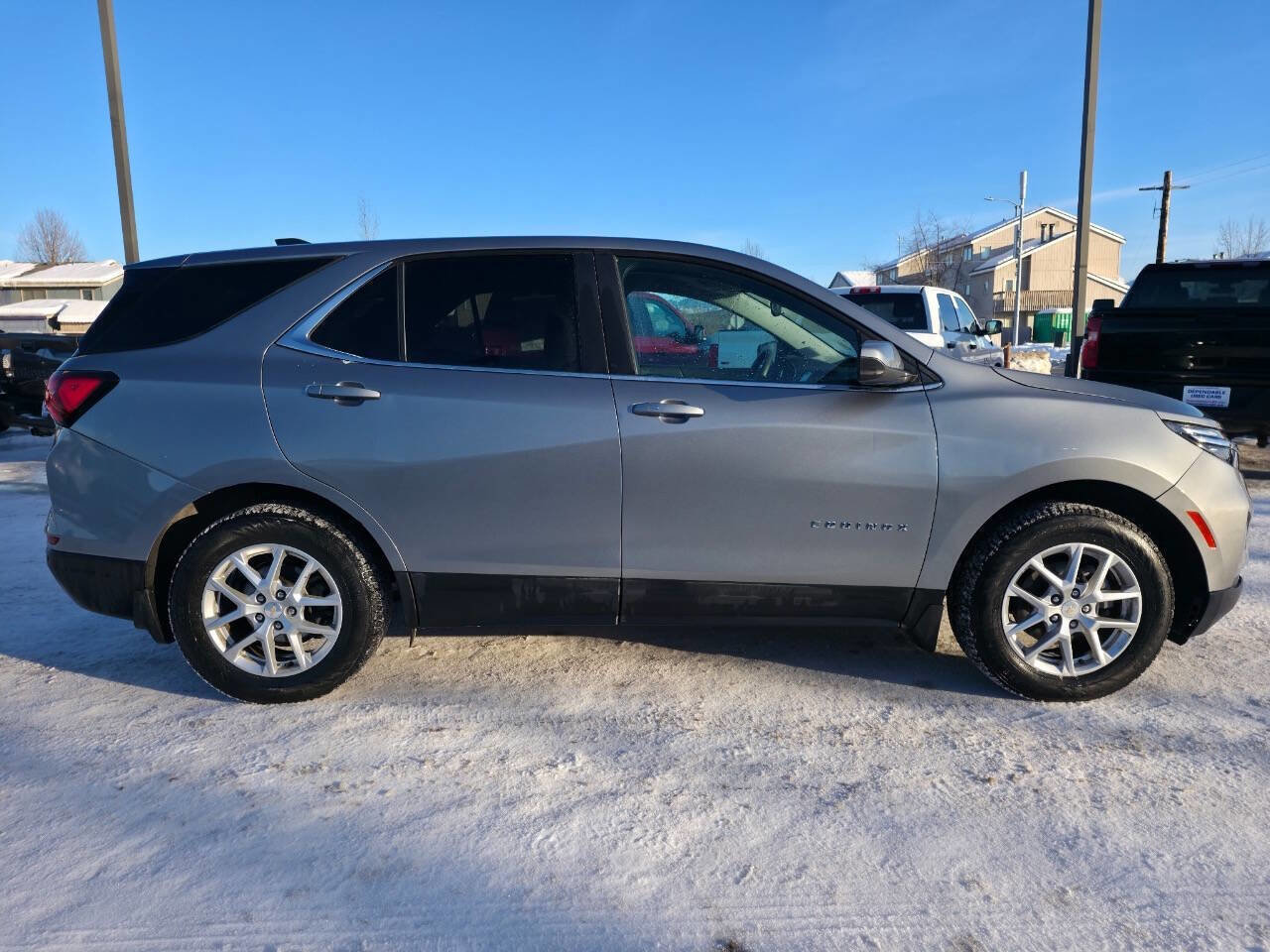 Used 2023 Chevrolet Equinox LT w/ LPO, Floor Liner Package AWD/4WD image 16