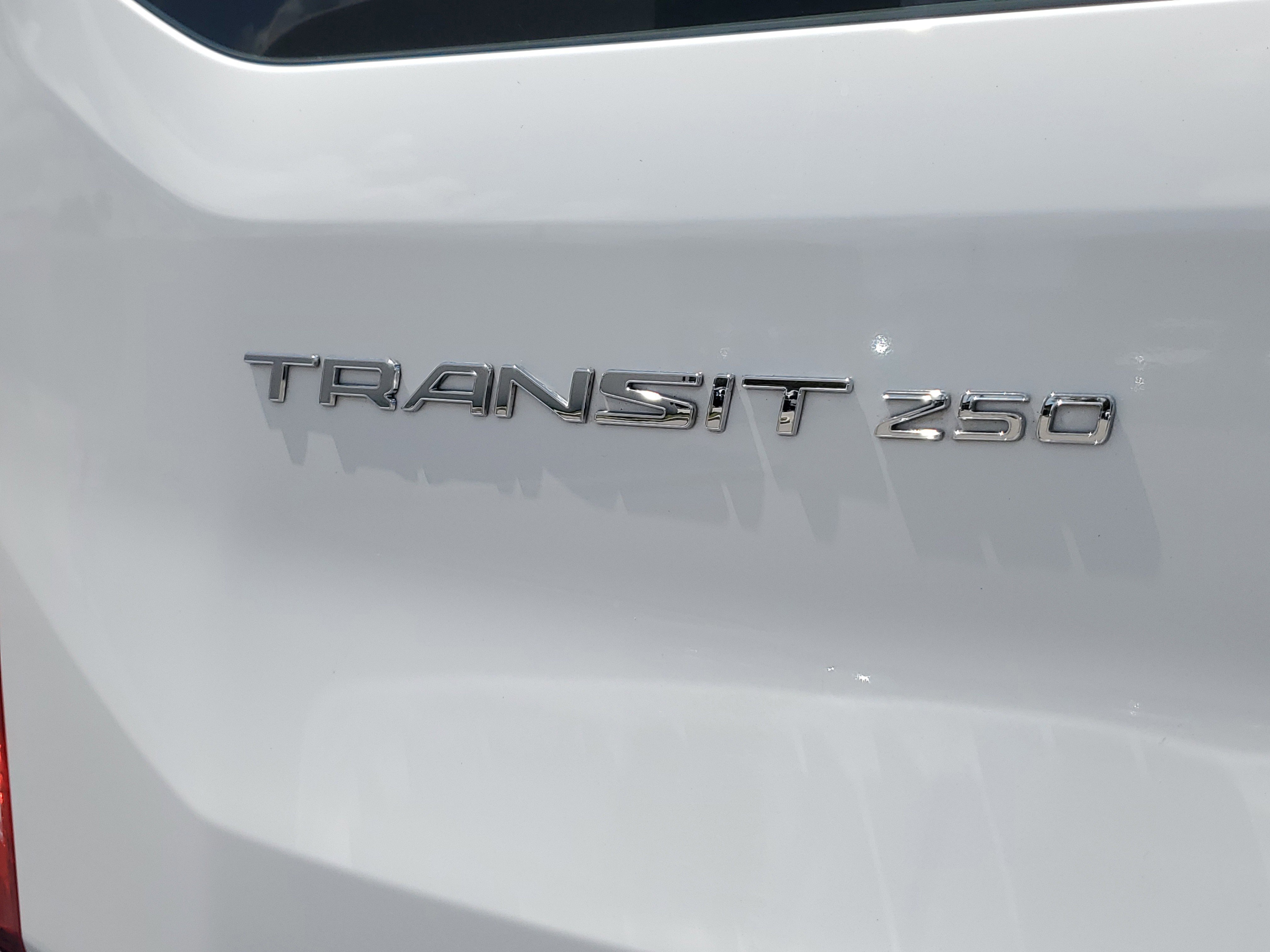 Used 2024 Ford Transit 250 Low Roof w/ Exterior Upgrade Package image 28