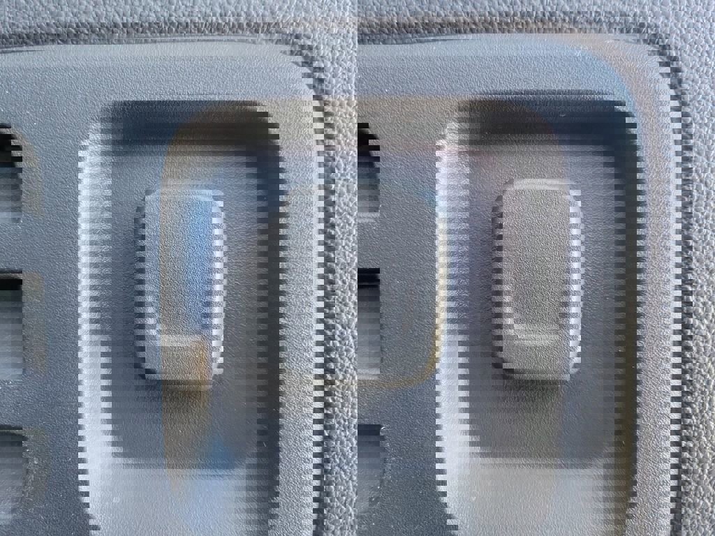 Used 2020 Chevrolet Traverse Premier w/ Redline Edition FWD image 7