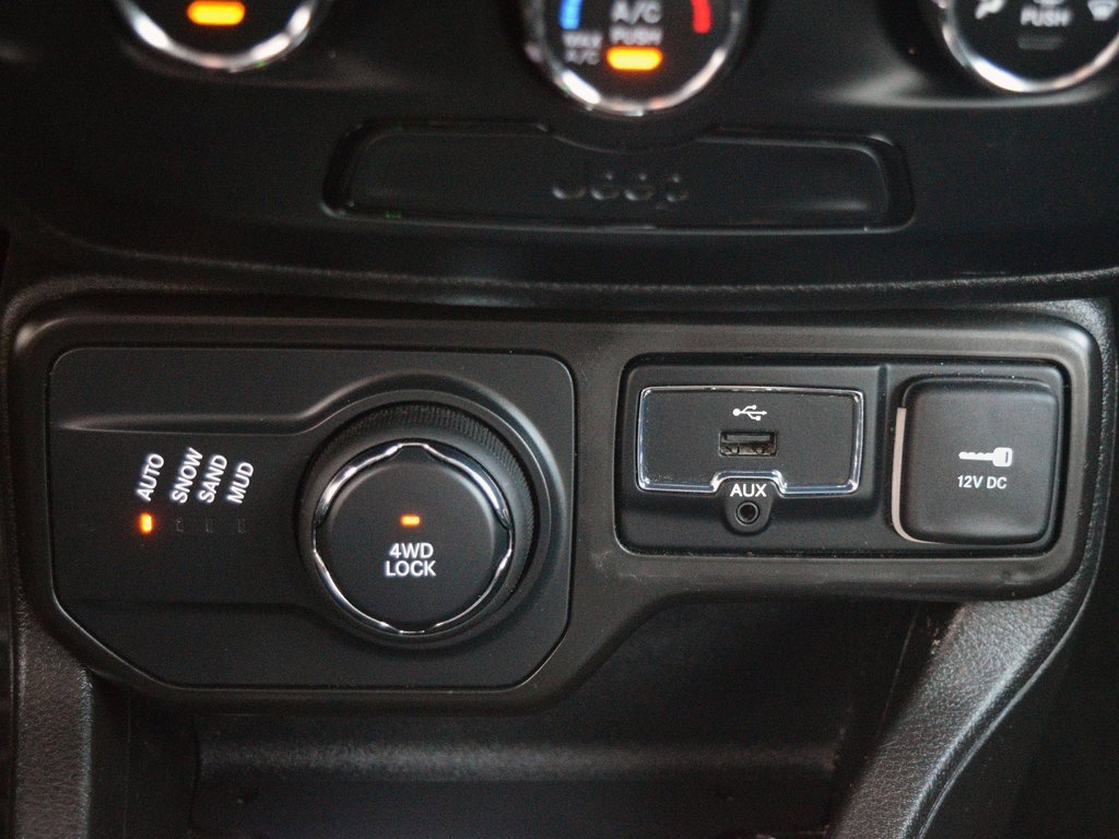 Used 2020 Jeep Renegade Sport image 23