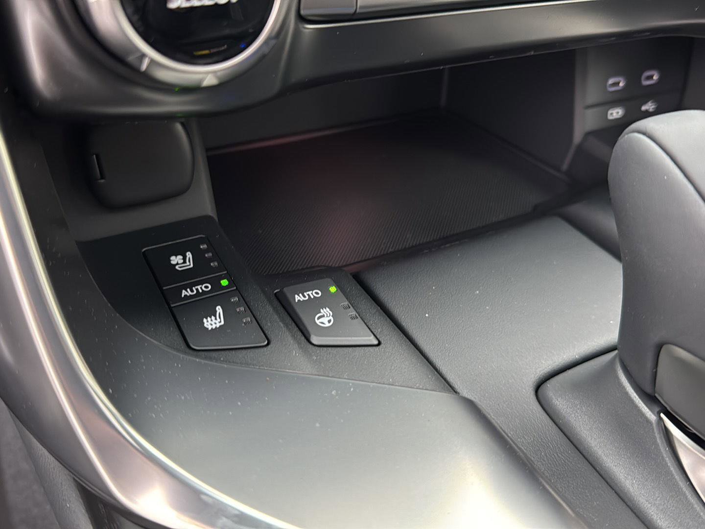 New 2026 Lexus LX 700h Luxury AWD/4WD image 25